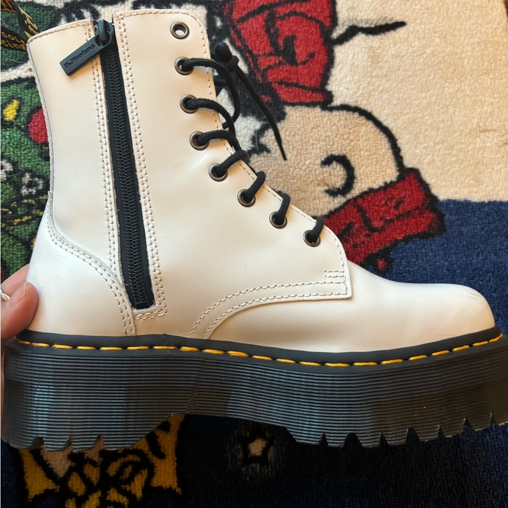 Dr Martens JADON white Men's  US 7 women's US size 8